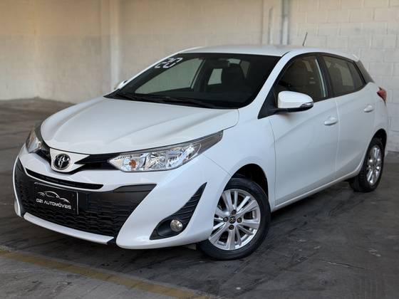 TOYOTA YARIS 1.3 16V FLEX XL LIVE MULTIDRIVE TOYOTA YARIS 1.3 16V FLEX XL LIVE MULTIDRIVE